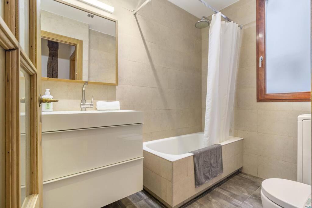Apartmán Sea Views In The Heart Of The Old Town Castro Urdiales Exteriér fotografie