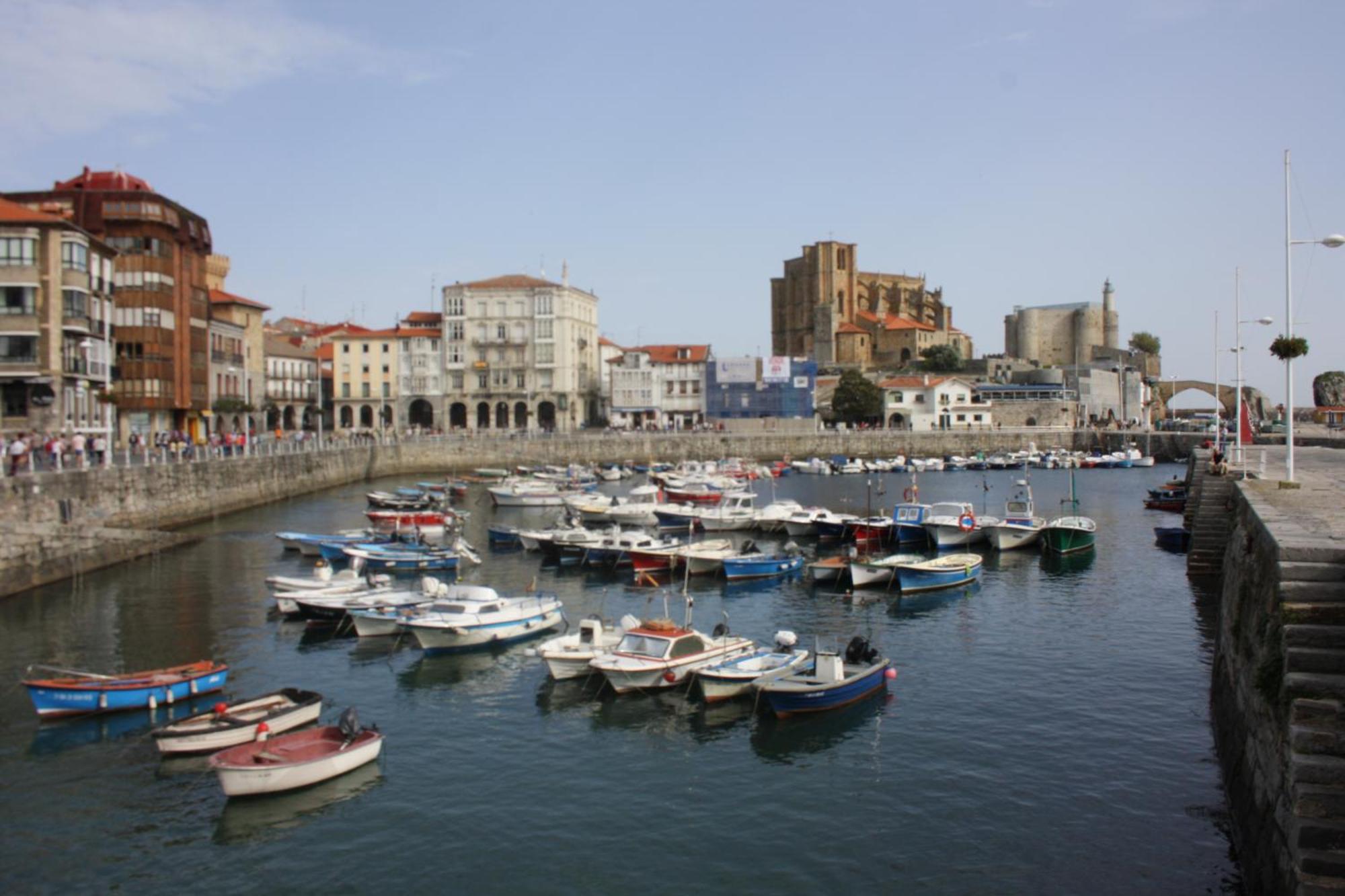Apartmán Sea Views In The Heart Of The Old Town Castro Urdiales Exteriér fotografie